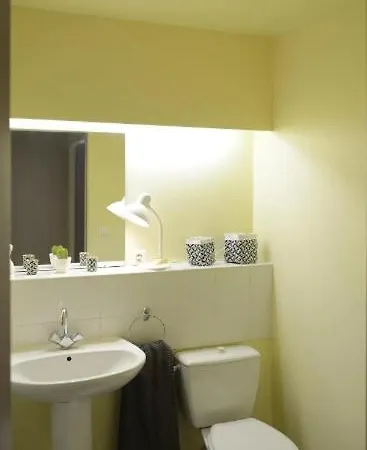 Chati-bourg Citea Express Dayuse - 3 Pieces W -- 25 Min Paris Montparnasse -- 15 Min Velizy * Chatillon (Hauts-de-Seine)